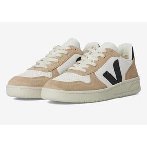 NEW Veja V-10 Chromefree Leather Sneaker Men's Size 10 (Retail $160)